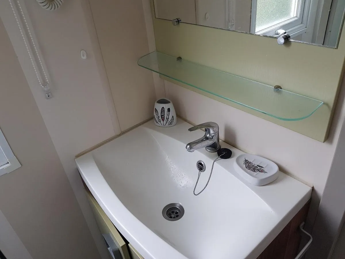 Mobile home tout confort Alexandre La Roque-d'Antheron 0*,